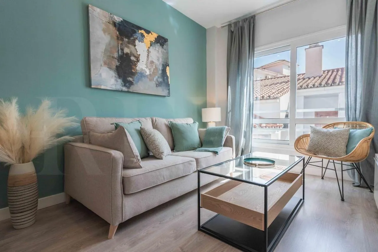 Sunny & Modern Apartment - Center By Rems location
